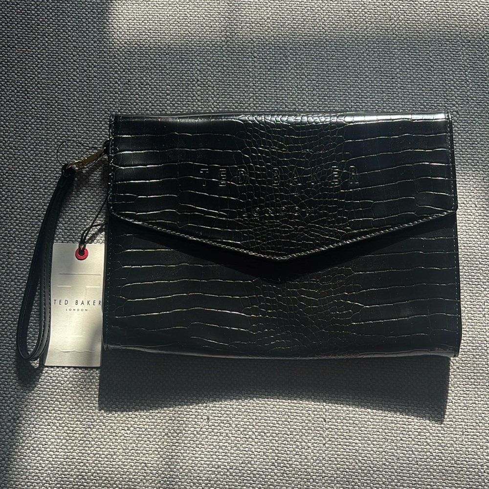 Ted baker London black croc pattern wrist bag envelope pouch o/s wxg crocey